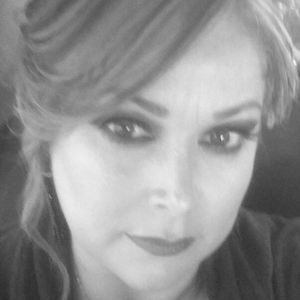 Meet your Posher, Alejandra